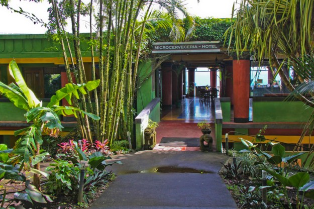 CentralAmerica2012_CostaRica_LakeArenal_002